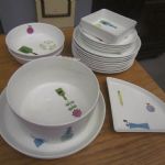 685 6412 DINNERWARE